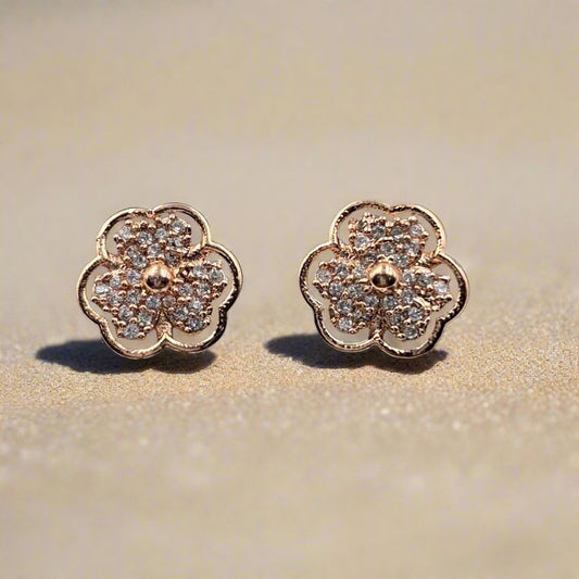 Sosha 175 - Sparkling Flower Stud Earrings